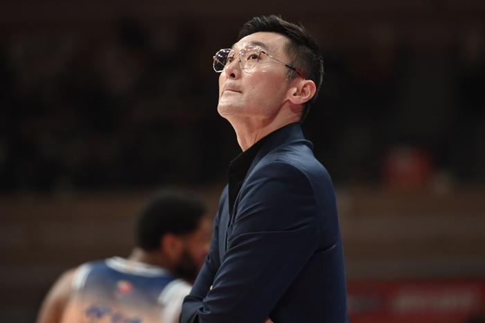 xingkong-刘炜：CBA不能给长期保障合同 目前续约了劳森 签约扎卡里-纳托尔